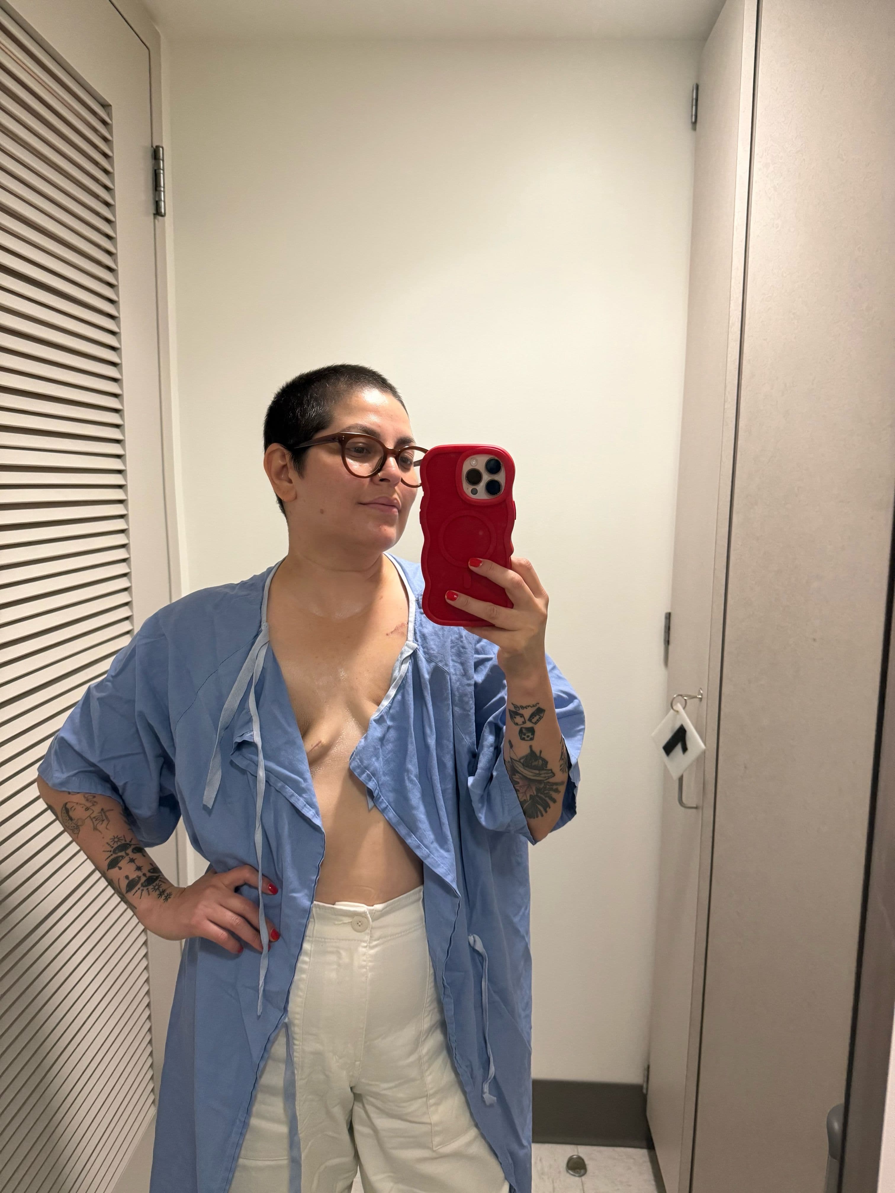 A photograph of Alex Zaragoza in a hospital gown.